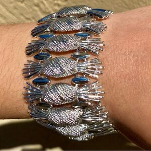 Stunning Silver Pineapple link bracelet Sara Coventry 70s Vintage (7” L) chunky